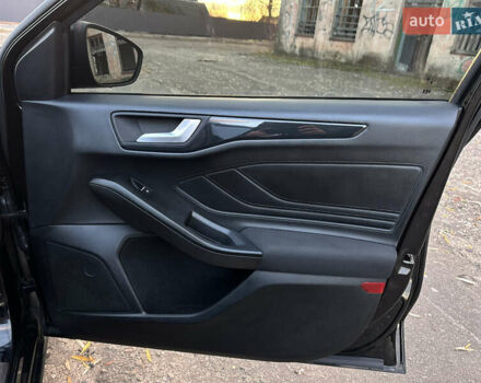 Черный Форд Фокус, объемом двигателя 1.5 л и пробегом 174 тыс. км за 14550 $, фото 18 на Automoto.ua