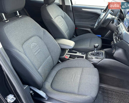 Черный Форд Фокус, объемом двигателя 1.5 л и пробегом 158 тыс. км за 15500 $, фото 14 на Automoto.ua