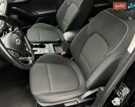 Черный Форд Фокус, объемом двигателя 1.5 л и пробегом 240 тыс. км за 12999 $, фото 16 на Automoto.ua