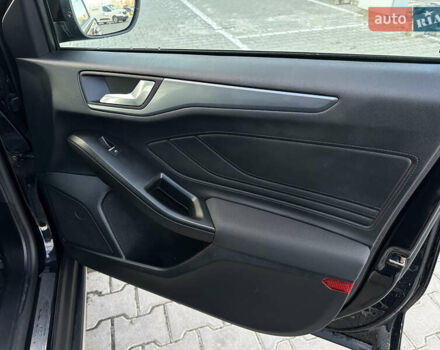 Черный Форд Фокус, объемом двигателя 1.5 л и пробегом 158 тыс. км за 15500 $, фото 17 на Automoto.ua