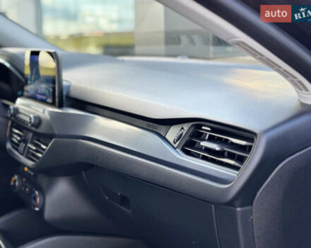 Черный Форд Фокус, объемом двигателя 1.5 л и пробегом 158 тыс. км за 15500 $, фото 32 на Automoto.ua