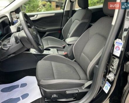 Чорний Форд Фокус, об'ємом двигуна 1.5 л та пробігом 189 тис. км за 14750 $, фото 19 на Automoto.ua