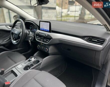 Чорний Форд Фокус, об'ємом двигуна 1.5 л та пробігом 189 тис. км за 14750 $, фото 10 на Automoto.ua