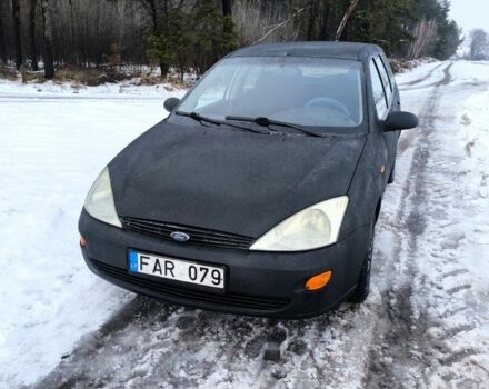 Черный Форд Фокус, объемом двигателя 1.8 л и пробегом 300 тыс. км за 1500 $, фото 1 на Automoto.ua