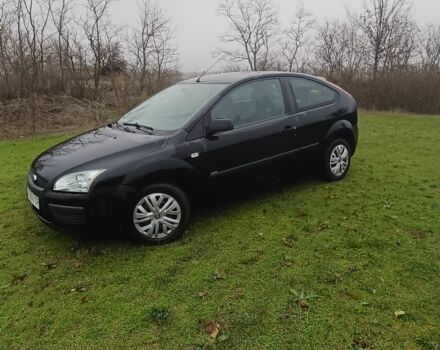 Черный Форд Фокус, объемом двигателя 1.4 л и пробегом 170 тыс. км за 3500 $, фото 1 на Automoto.ua