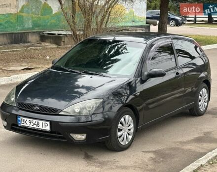 Черный Форд Фокус, объемом двигателя 2 л и пробегом 300 тыс. км за 1950 $, фото 1 на Automoto.ua