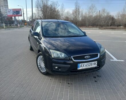 Черный Форд Фокус, объемом двигателя 1.8 л и пробегом 282 тыс. км за 2200 $, фото 1 на Automoto.ua