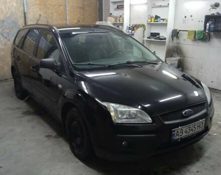 Черный Форд Фокус, объемом двигателя 1.6 л и пробегом 352 тыс. км за 4550 $, фото 1 на Automoto.ua
