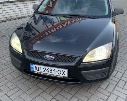 Черный Форд Фокус, объемом двигателя 1.6 л и пробегом 162 тыс. км за 5400 $, фото 1 на Automoto.ua