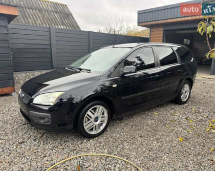 Черный Форд Фокус, объемом двигателя 1.6 л и пробегом 220 тыс. км за 2200 $, фото 1 на Automoto.ua