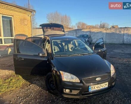 Черный Форд Фокус, объемом двигателя 1.6 л и пробегом 156 тыс. км за 5200 $, фото 1 на Automoto.ua