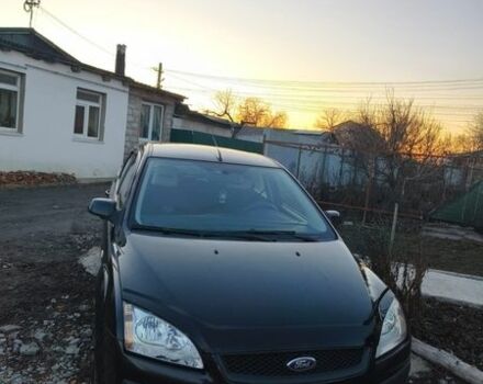 Черный Форд Фокус, объемом двигателя 1.6 л и пробегом 211 тыс. км за 4500 $, фото 1 на Automoto.ua