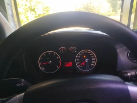 Форд Фокус 2007 у Верхнеднепровске на Automoto.ua Чорний Форд Фокус, об'ємом двигуна 1.6 л та пробігом 212 тис. км за 1000 $, фото 1 на Automoto.ua