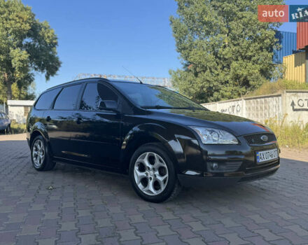 Черный Форд Фокус, объемом двигателя 1.8 л и пробегом 260 тыс. км за 5200 $, фото 1 на Automoto.ua