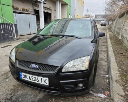 Черный Форд Фокус, объемом двигателя 1.6 л и пробегом 260 тыс. км за 2600 $, фото 1 на Automoto.ua
