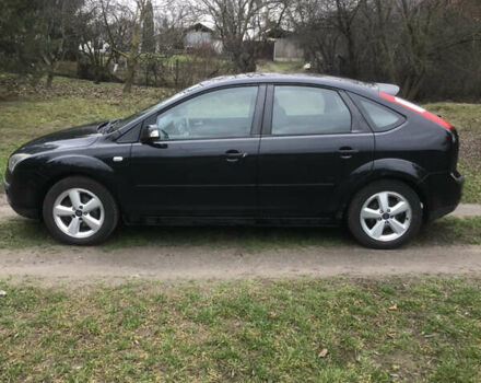 Черный Форд Фокус, объемом двигателя 1.6 л и пробегом 215 тыс. км за 4500 $, фото 1 на Automoto.ua