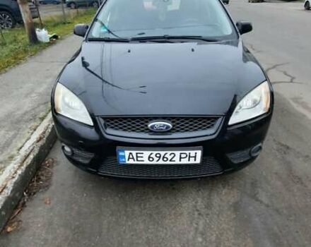 Черный Форд Фокус, объемом двигателя 1.6 л и пробегом 300 тыс. км за 4730 $, фото 1 на Automoto.ua