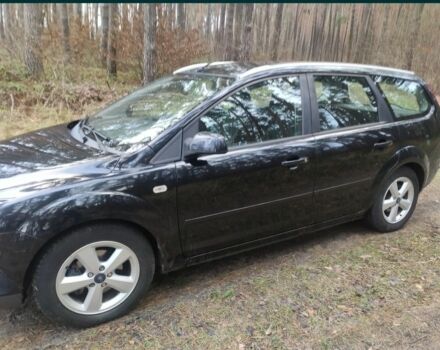 Черный Форд Фокус, объемом двигателя 1.8 л и пробегом 300 тыс. км за 2700 $, фото 1 на Automoto.ua