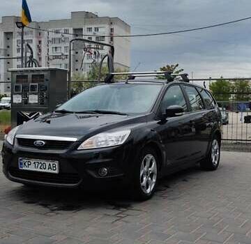 Черный Форд Фокус, объемом двигателя 1.8 л и пробегом 255 тыс. км за 5749 $, фото 1 на Automoto.ua