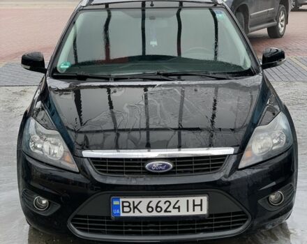 Черный Форд Фокус, объемом двигателя 1.6 л и пробегом 313 тыс. км за 3099 $, фото 1 на Automoto.ua