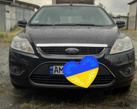 Черный Форд Фокус, объемом двигателя 1.6 л и пробегом 400 тыс. км за 4300 $, фото 1 на Automoto.ua