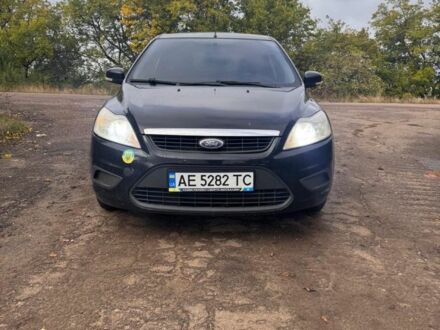 Черный Форд Фокус, объемом двигателя 1.6 л и пробегом 280 тыс. км за 4800 $, фото 1 на Automoto.ua