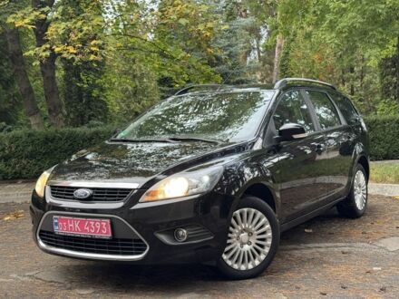 Черный Форд Фокус, объемом двигателя 1.8 л и пробегом 213 тыс. км за 5500 $, фото 1 на Automoto.ua