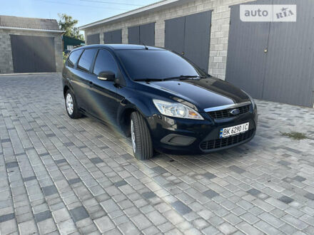 Черный Форд Фокус, объемом двигателя 1.6 л и пробегом 214 тыс. км за 5950 $, фото 1 на Automoto.ua