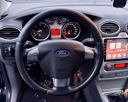 Черный Форд Фокус, объемом двигателя 1.6 л и пробегом 270 тыс. км за 6800 $, фото 1 на Automoto.ua