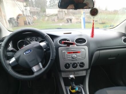 Черный Форд Фокус, объемом двигателя 1.6 л и пробегом 269 тыс. км за 4700 $, фото 1 на Automoto.ua