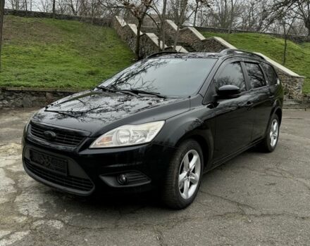 Черный Форд Фокус, объемом двигателя 1.8 л и пробегом 267 тыс. км за 5600 $, фото 1 на Automoto.ua
