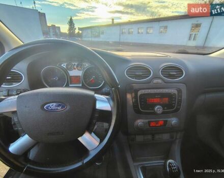 Чорний Форд Фокус, об'ємом двигуна 1.56 л та пробігом 308 тис. км за 6500 $, фото 1 на Automoto.ua