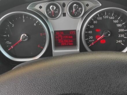 Чорний Форд Фокус, об'ємом двигуна 1.8 л та пробігом 356 тис. км за 5200 $, фото 1 на Automoto.ua