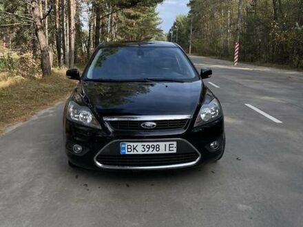 Черный Форд Фокус, объемом двигателя 2 л и пробегом 257 тыс. км за 5400 $, фото 1 на Automoto.ua