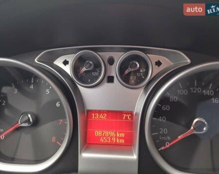 Черный Форд Фокус, объемом двигателя 1.6 л и пробегом 88 тыс. км за 6900 $, фото 1 на Automoto.ua