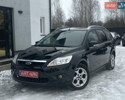 Черный Форд Фокус, объемом двигателя 1.6 л и пробегом 214 тыс. км за 5600 $, фото 1 на Automoto.ua