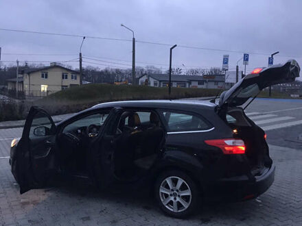 Чорний Форд Фокус, об'ємом двигуна 1.56 л та пробігом 259 тис. км за 8000 $, фото 1 на Automoto.ua