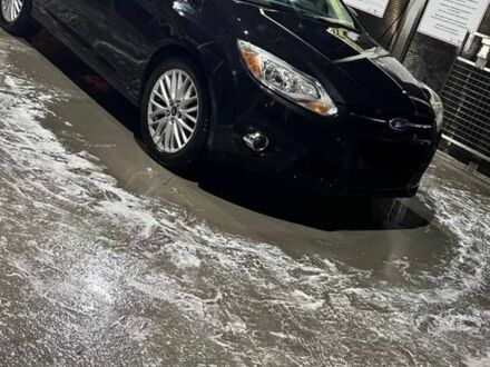 Чорний Форд Фокус, об'ємом двигуна 2 л та пробігом 230 тис. км за 6500 $, фото 1 на Automoto.ua