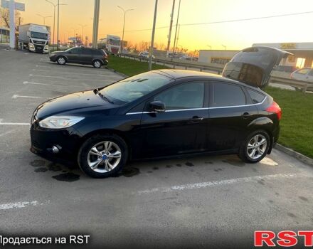 Черный Форд Фокус, объемом двигателя 1.6 л и пробегом 99 тыс. км за 8000 $, фото 1 на Automoto.ua