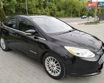 Черный Форд Фокус, объемом двигателя 0 л и пробегом 100 тыс. км за 8000 $, фото 1 на Automoto.ua