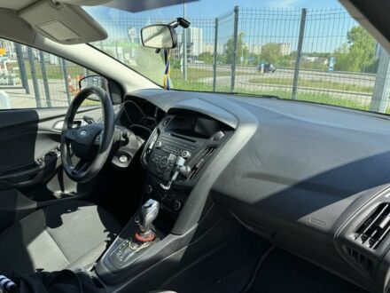 Форд Фокус 2015 в Киеве на Automoto.ua Черный Форд Фокус, объемом двигателя 2 л и пробегом 215 тыс. км за 7500 $, фото 1 на Automoto.ua