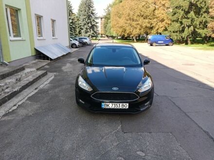 Черный Форд Фокус, объемом двигателя 1 л и пробегом 208 тыс. км за 6300 $, фото 1 на Automoto.ua