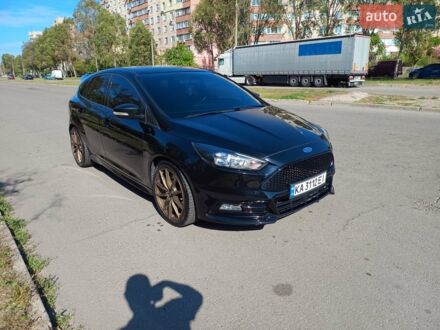 Чорний Форд Фокус, об'ємом двигуна 2 л та пробігом 137 тис. км за 11500 $, фото 1 на Automoto.ua