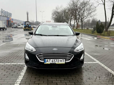 Черный Форд Фокус, объемом двигателя 1.5 л и пробегом 104 тыс. км за 11950 $, фото 1 на Automoto.ua