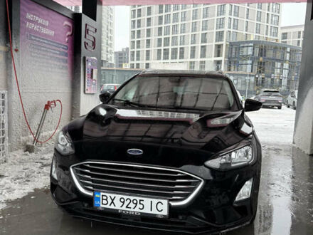 Черный Форд Фокус, объемом двигателя 1.5 л и пробегом 156 тыс. км за 15999 $, фото 1 на Automoto.ua