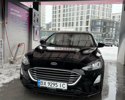 Черный Форд Фокус, объемом двигателя 1.5 л и пробегом 156 тыс. км за 15999 $, фото 1 на Automoto.ua