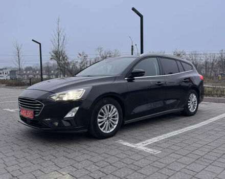 Черный Форд Фокус, объемом двигателя 1.5 л и пробегом 173 тыс. км за 13800 $, фото 1 на Automoto.ua