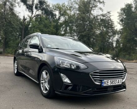 Черный Форд Фокус, объемом двигателя 1.5 л и пробегом 180 тыс. км за 13494 $, фото 1 на Automoto.ua