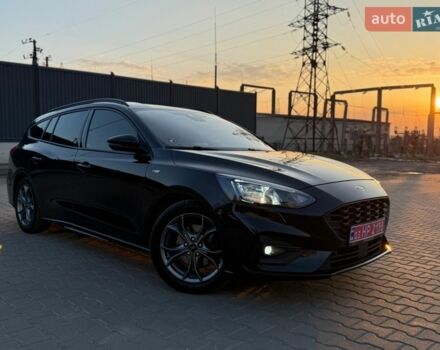 Черный Форд Фокус, объемом двигателя 1.5 л и пробегом 175 тыс. км за 14000 $, фото 1 на Automoto.ua