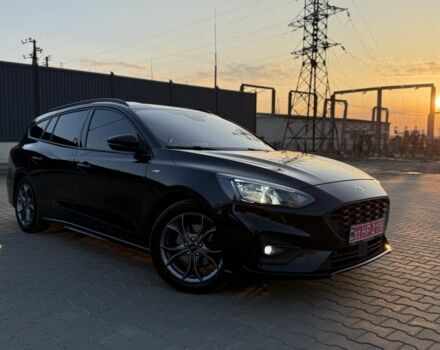 Черный Форд Фокус, объемом двигателя 1.5 л и пробегом 175 тыс. км за 14000 $, фото 1 на Automoto.ua